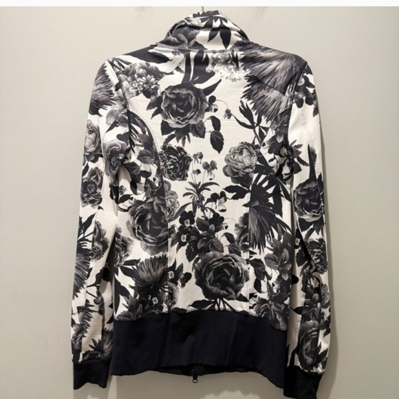 Like NEW - Lululemon Floral Black and White Women's Jacket, Sz. 4 - Picture 4 of 4